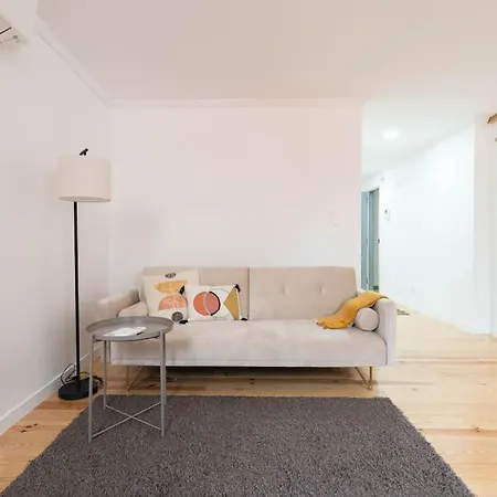 Cozy Bohemian Duplex-lemon Lisboa