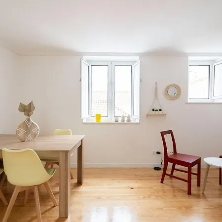 Cozy Bohemian Duplex-lemon Lisboa
