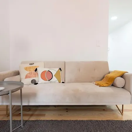 Cozy Bohemian Duplex-lemon リスボン