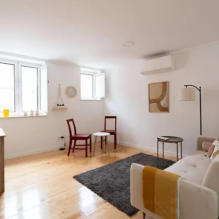 Cozy Bohemian Duplex-lemon Lisboa